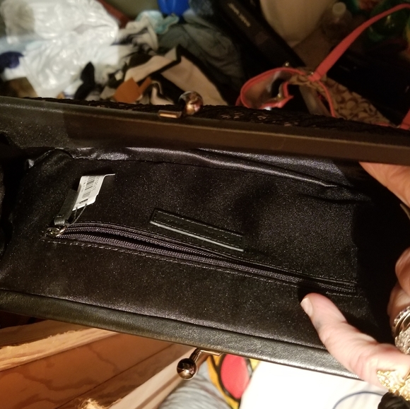 Purse - Picture 3 of 5